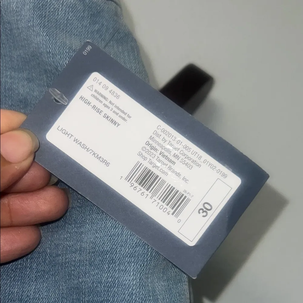 Women's SZ 30  PLUS High-Rise Skinny Jeans - Universal Thread - Image 8