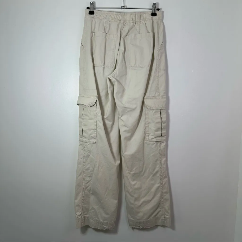 Abercrombie & Fitch Women’s Cargo Pants Light Beige Size 4 Gorpcore - Image 2