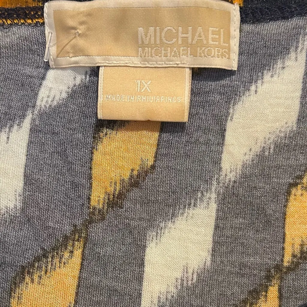 Michael Kors Geometric Pattern Blouse with Side Tie Knot Size 1X - Image 3