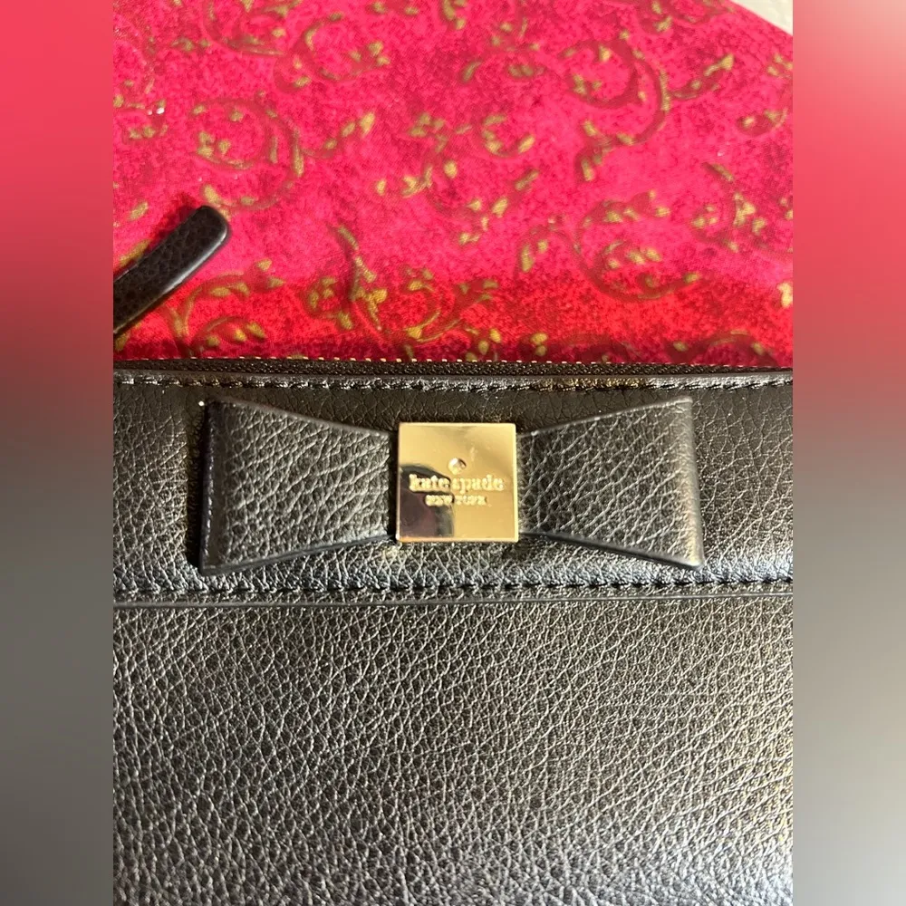 Kate Spade Nisha Renny Street black zip wallet w bow front. Condition: like new - Image 7