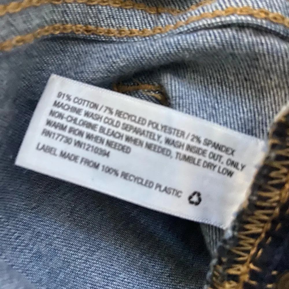 Isabel Maternity L medium wash skinny jeans. 25 inch inseam. - Image 5