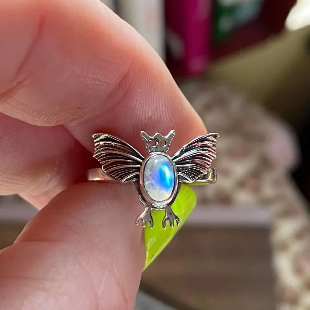 Solid Sterling Silver Rainbow Moonstone Bat Ring Size 6 Silver - Image 3