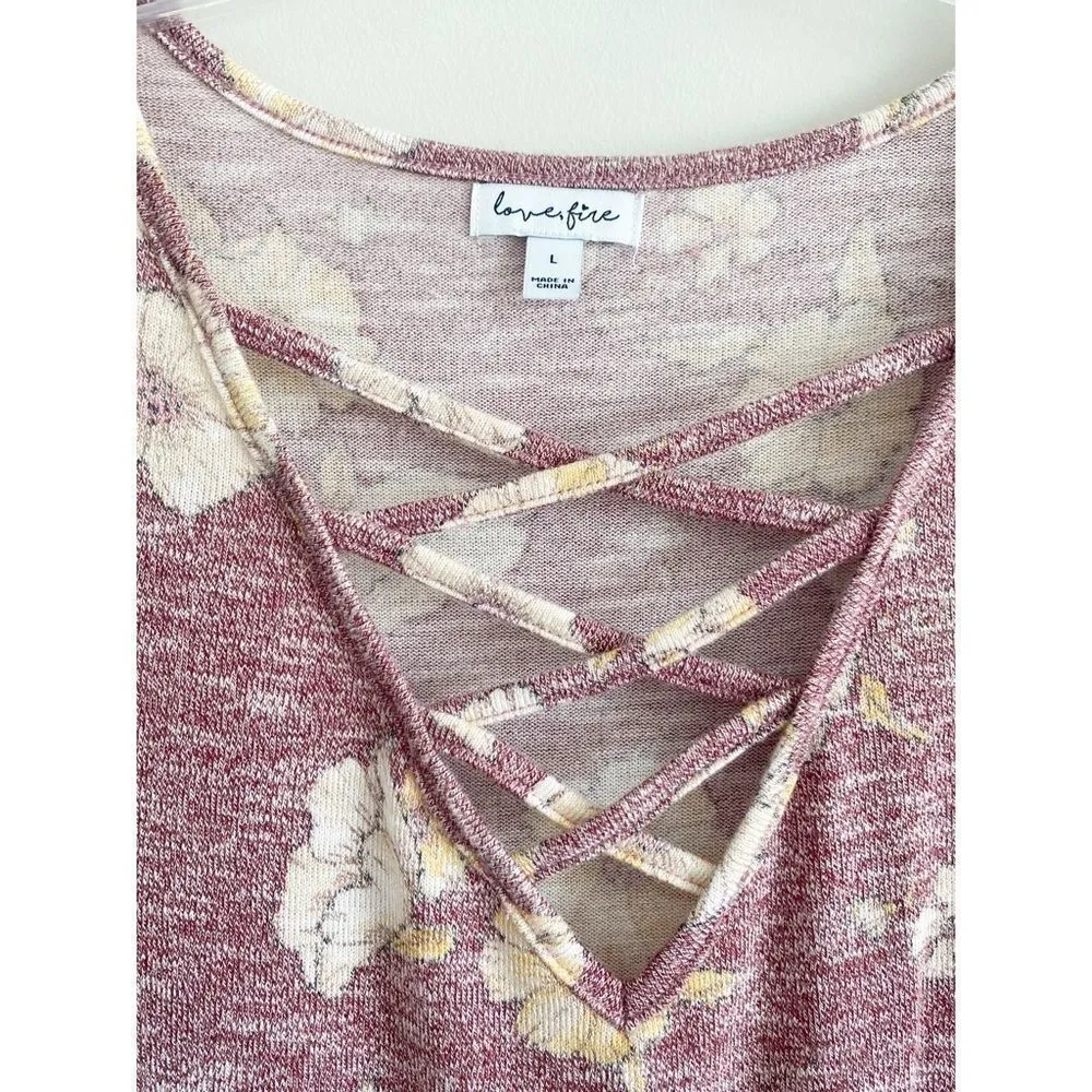 Love Fire Brand Cold Shoulder Floral Top - Image 7