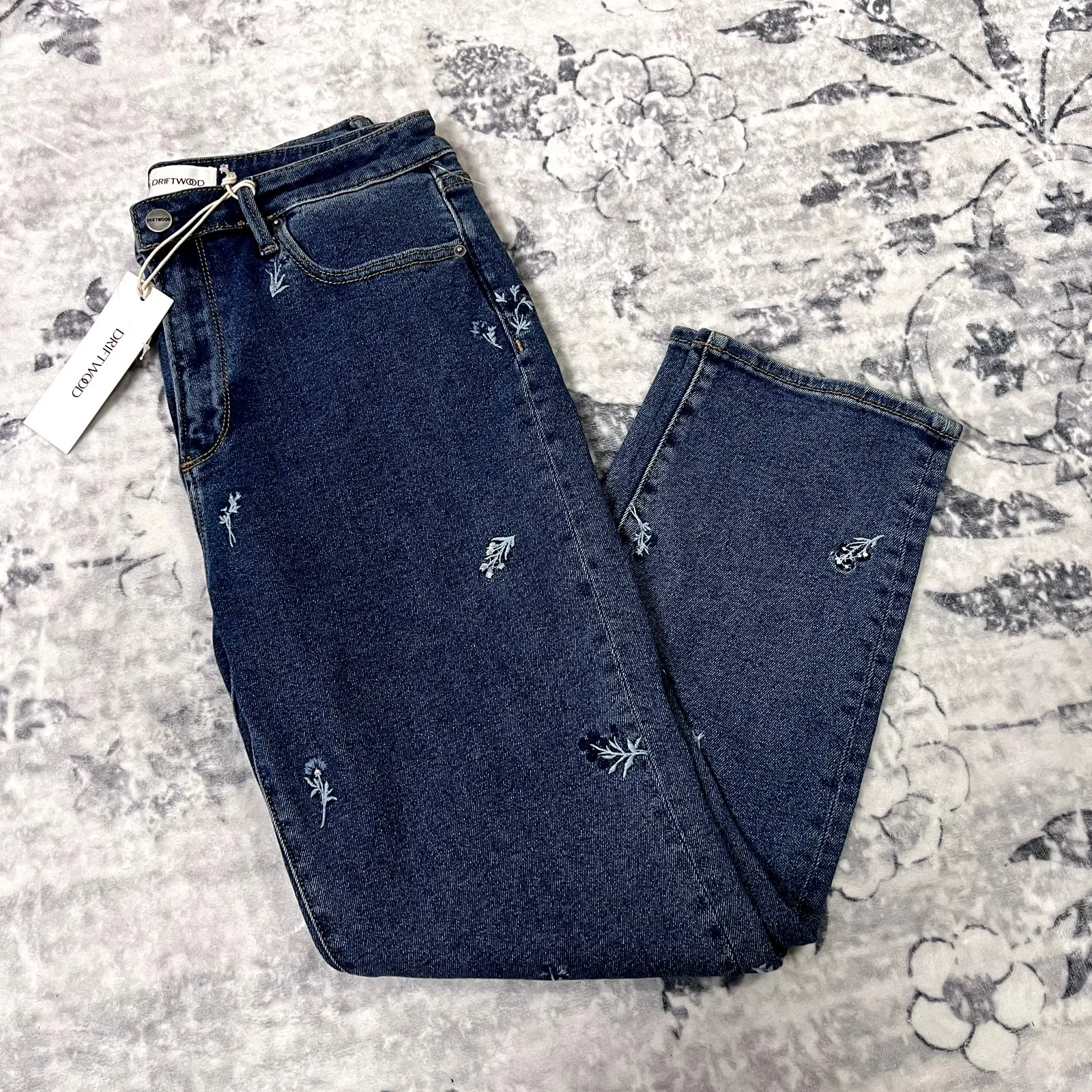 Driftwood Hi-Rise Straight Jean - Cropped- Sz 29 - Image 2