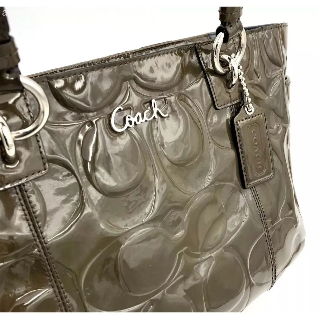 Coach Olive Green Patent Leather Shoulder Bag Silver Hardware - Image 2