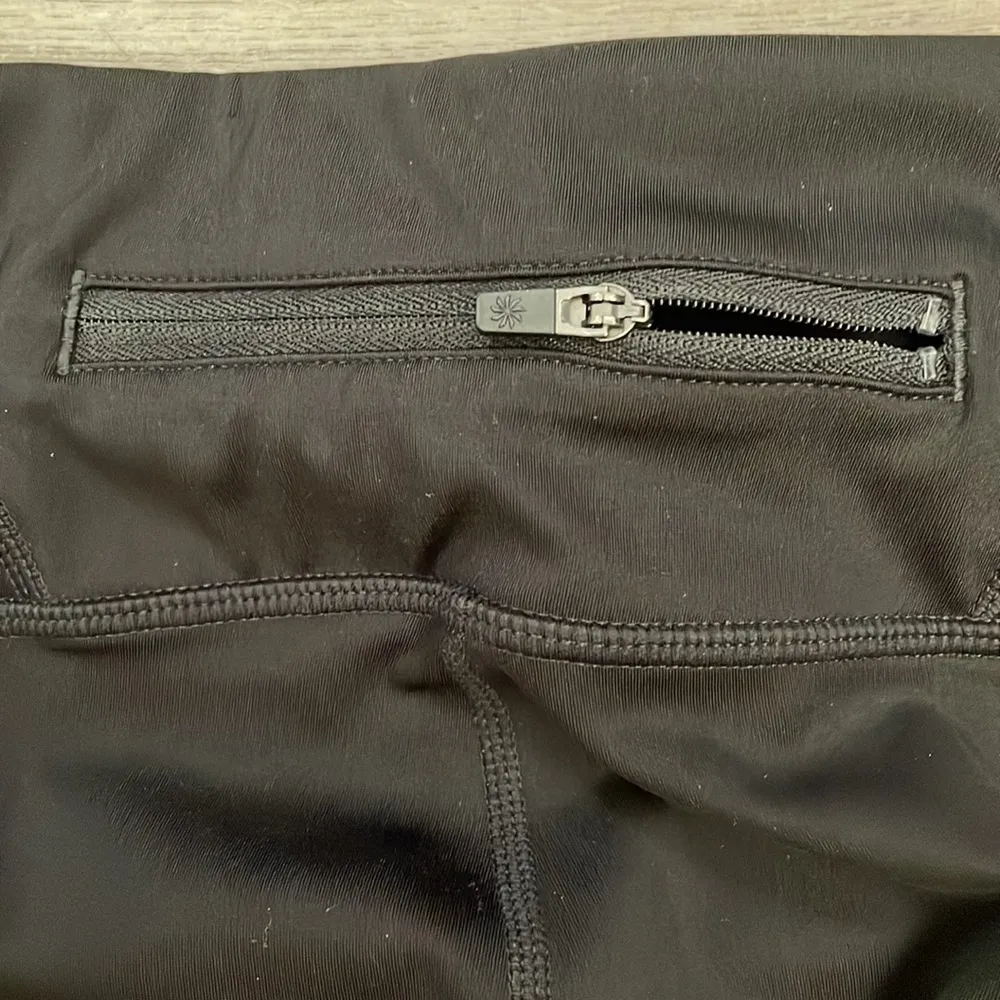 Black with Red, White & Blue Stripes Cropped Leggings Size XS - Image 6