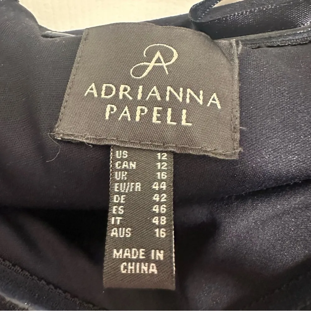 ADRIANNA Papell Crepe Chiffon Gown off shoulder back zip fully lined Size 12 - Image 5