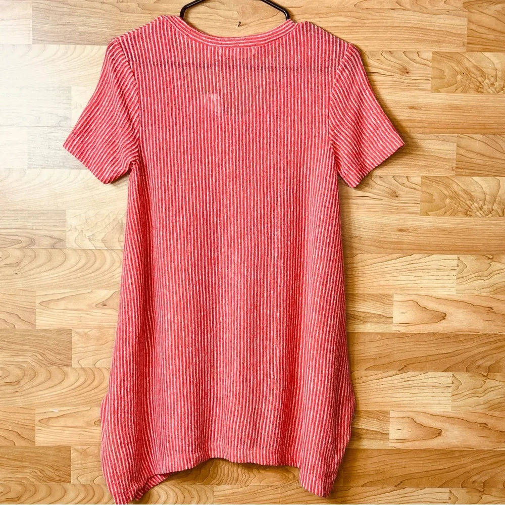 Soft Surroundings XS(2-4) Dione Stripe Top in Poppy Red w/an 8” split on… - Image 2