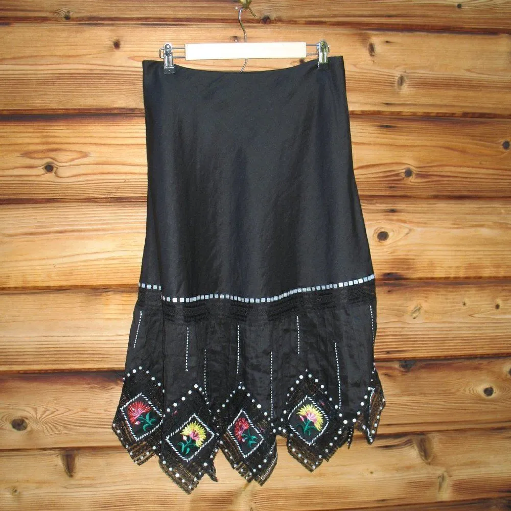 NWOT Black Beaded A Line Linen Skirt Black Size 8 - Image 2