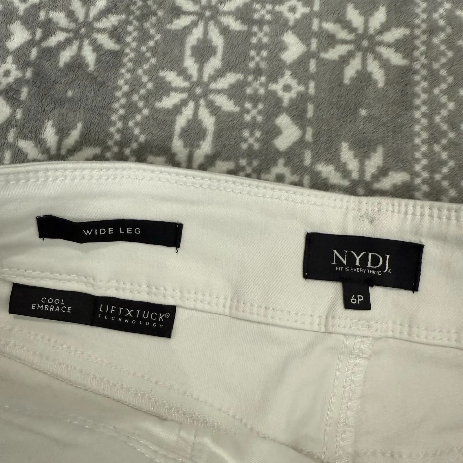 NWOT NYDJ Wide Leg Crop Denim In Optic White Cool Embrace Size‎ 6 Petite - Image 4