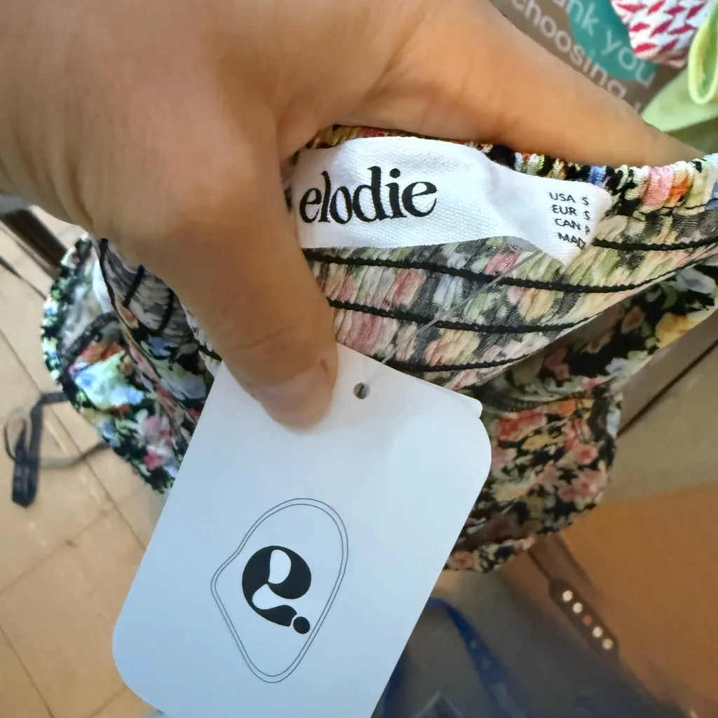 Nwt Elodie Ditsy Floral Puff Sleeve Smocked Mini Dress - Image 4