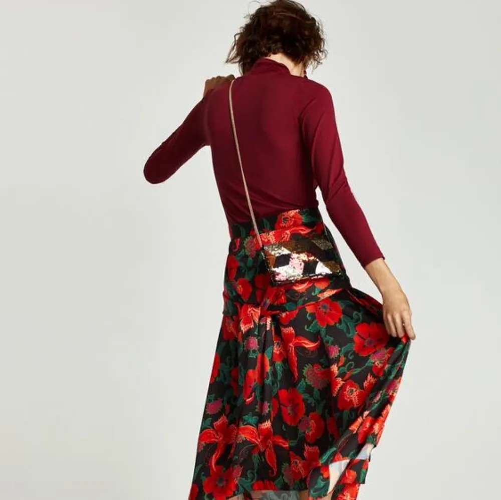 NWT ZARA | Printed flowing midi skirt | XS - Image 3