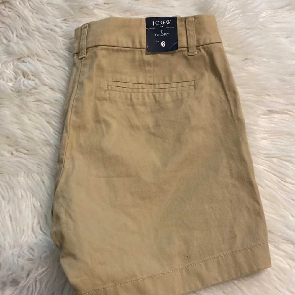 J.Crew Shorts size 6 inseam 5” brand new with tag two front pockets on each side - Image 12