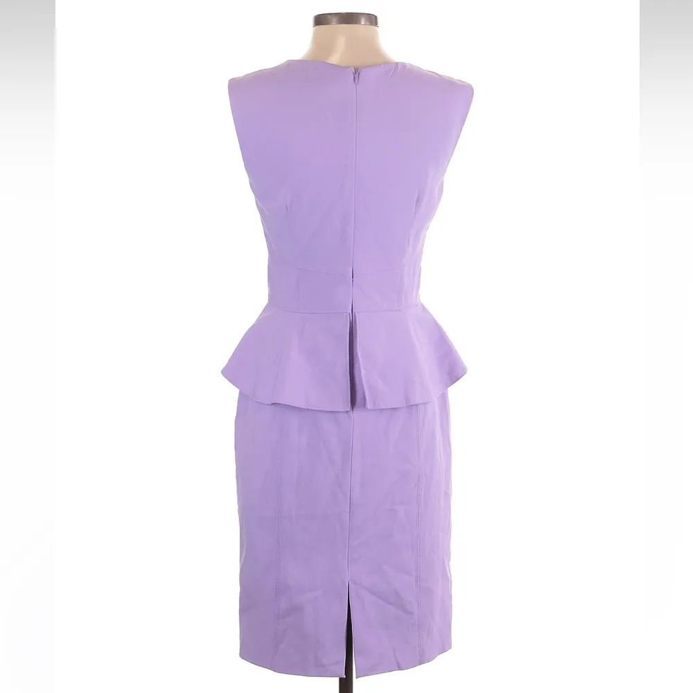 💜 White House black market Lavender Sleeveless Peplum cocktail Dress size 2 - Image 4