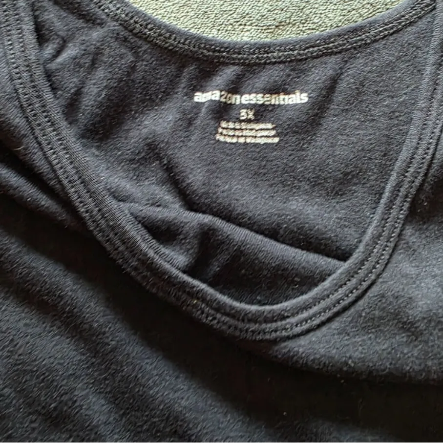 Amazon Essentials Women's Black Tank Top - Image 2