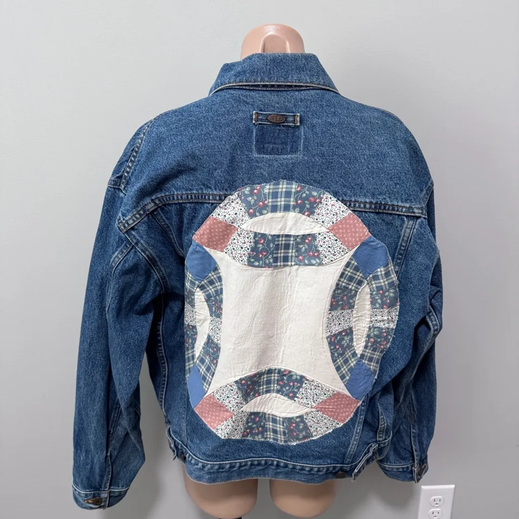 iD Wear Denim Jean Jacket Handmade OOAK Quilt Patch Quilted Medium Blue - Image 2