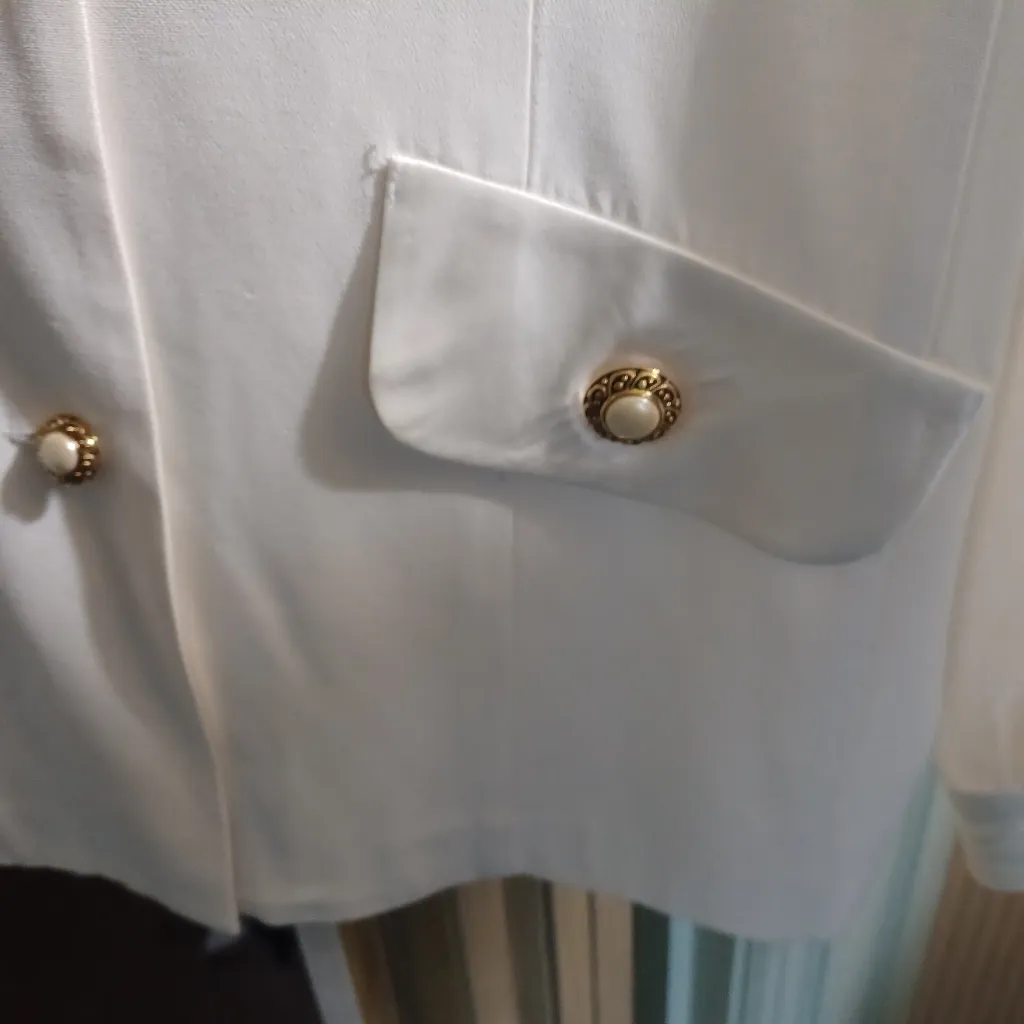 R & M Richards by Karen Kwong Womens Jacket Ivory with Gold Buttons Size… - Image 4