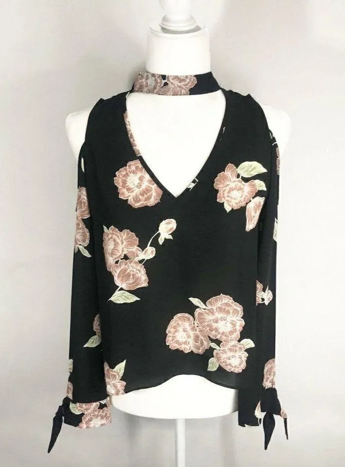 Cupcakes and Cashmere Jon Blouse black floral high neck cold shoulder size XS - Image 2
