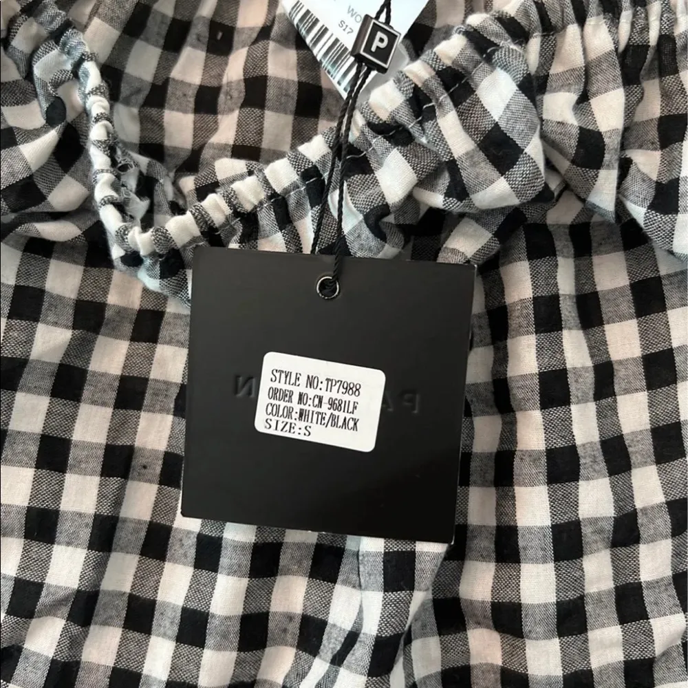 NWT LF off the shoulder checkered top - Image 4