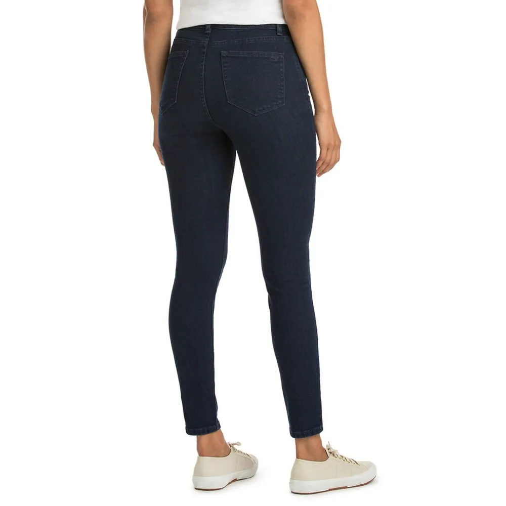 NWOT Vineyard Vines Dark Wash Skinny Jeans - Image 3