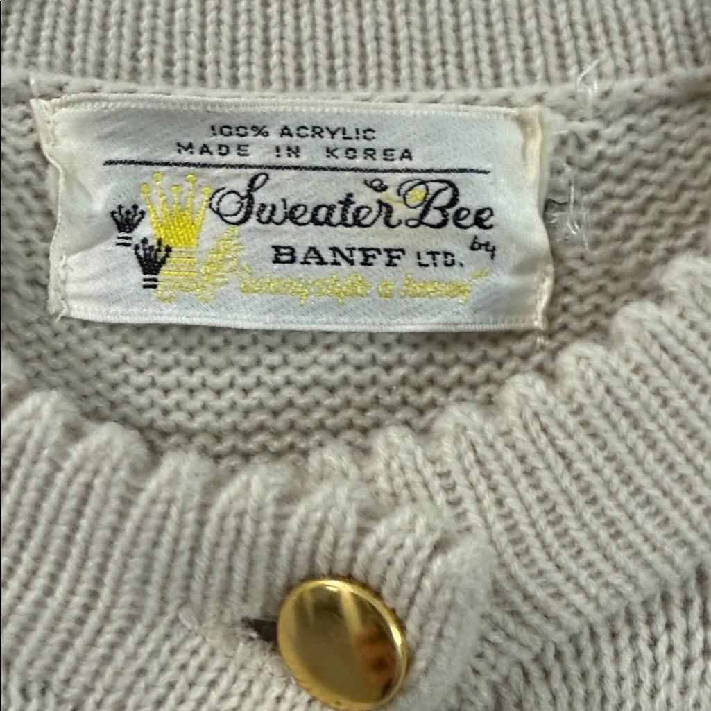 Vintage sweater Bee shawl one size Size undefined - Image 2