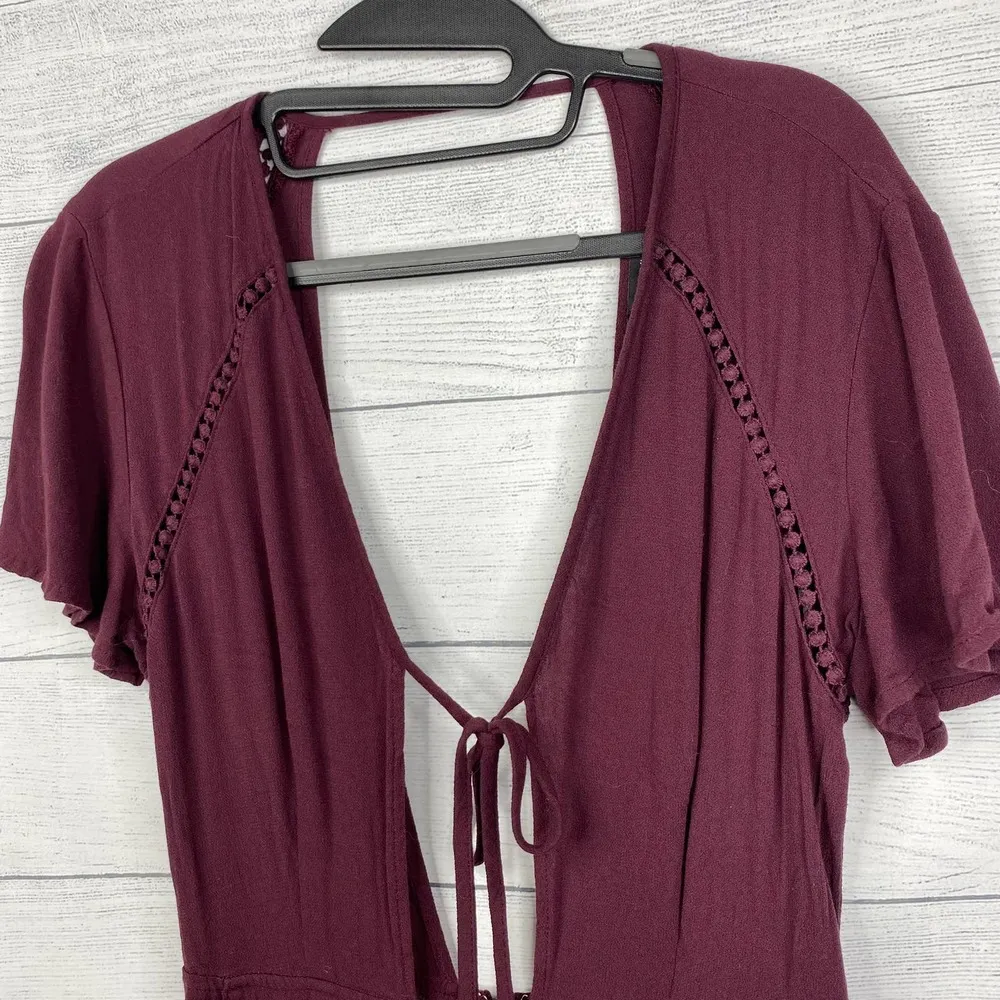 Kendall & Kylie Burgundy Tie Front Open Back Romper Jumpsuit Shorts Size Small - Image 5