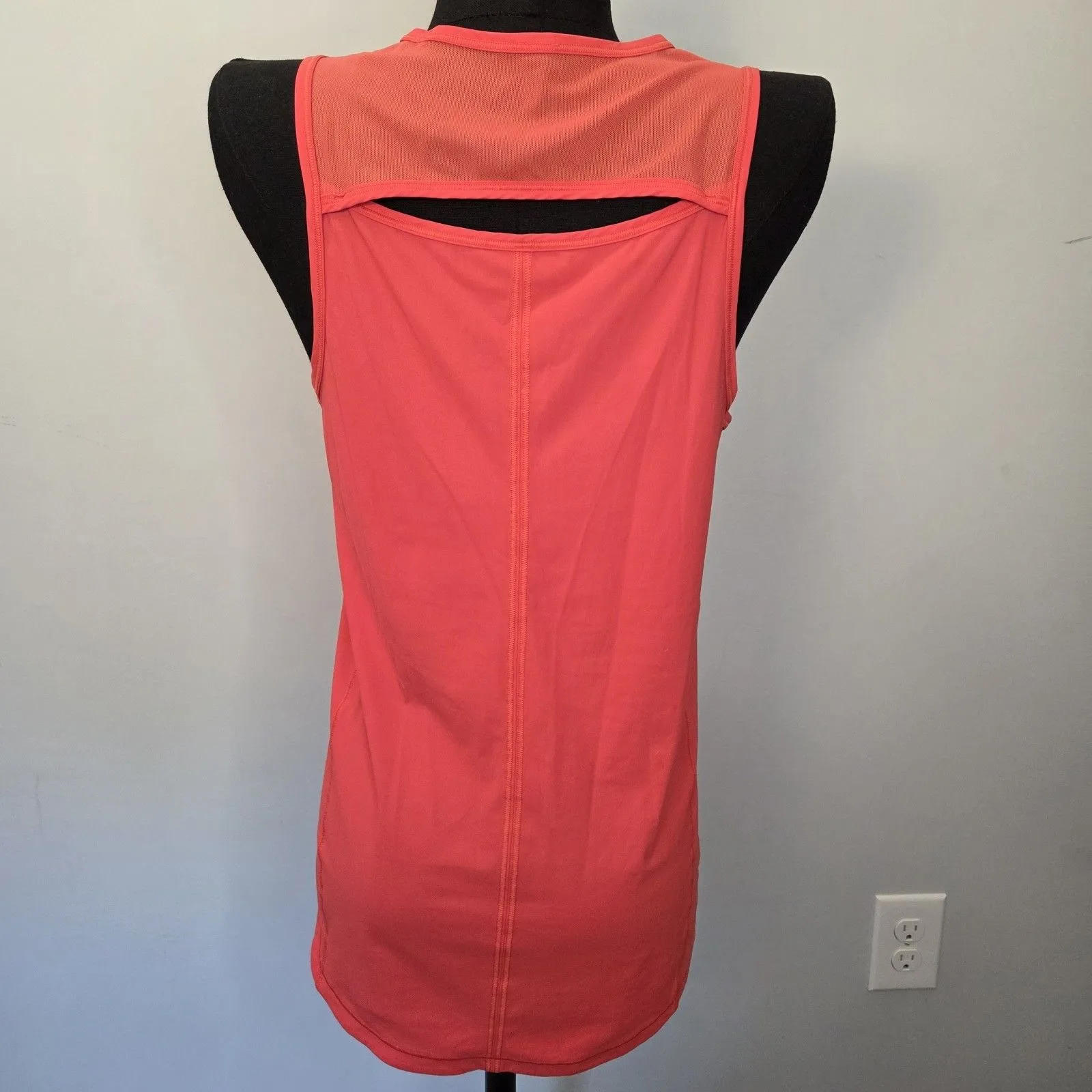 Lululemon Sculpt Tank 4 Womens Highlight Orange Breathable Mesh Running Active - Image 3