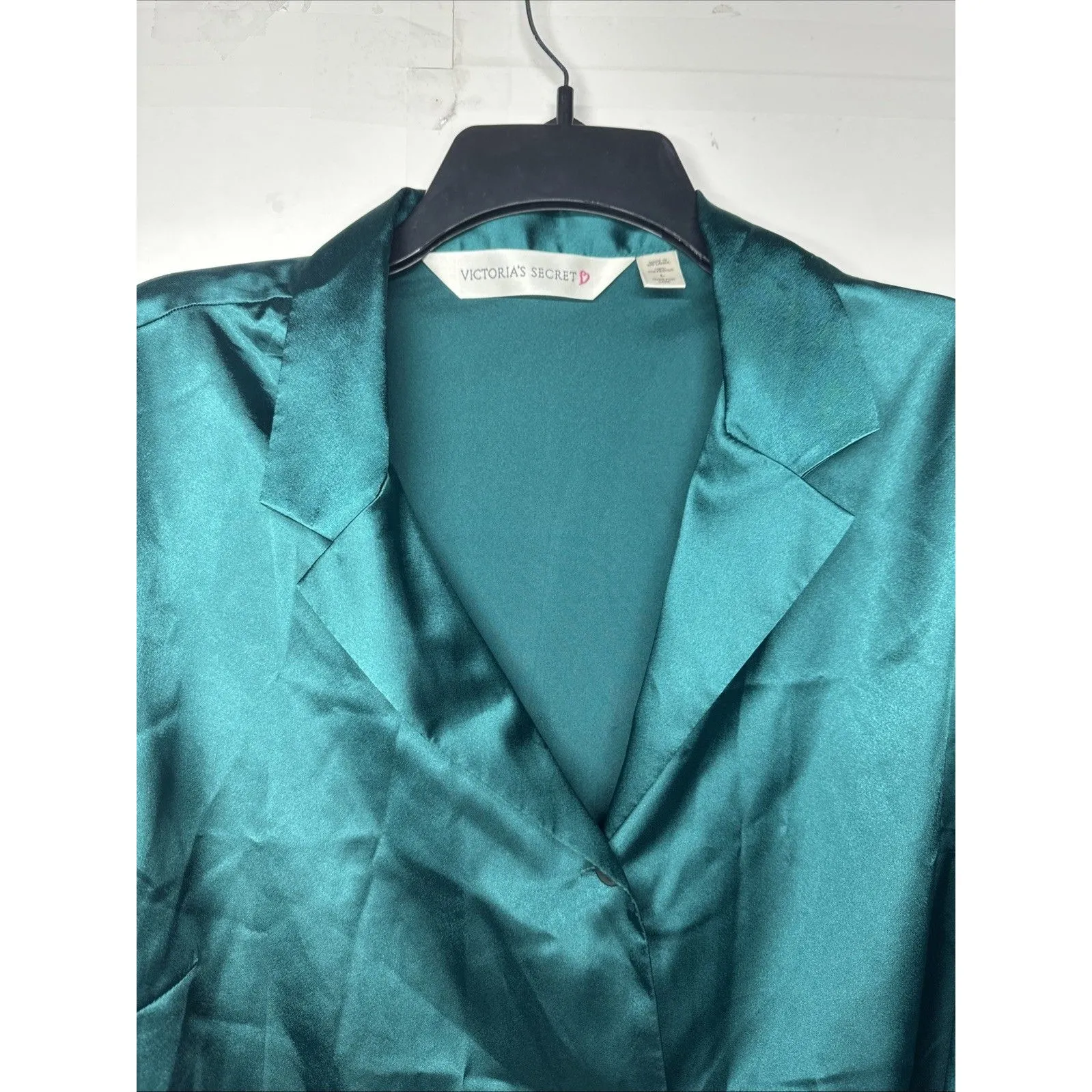 Vintage Victoria's Secret Button Up Sleep Shirt Polyester Satin Long Sleeve L - Image 4