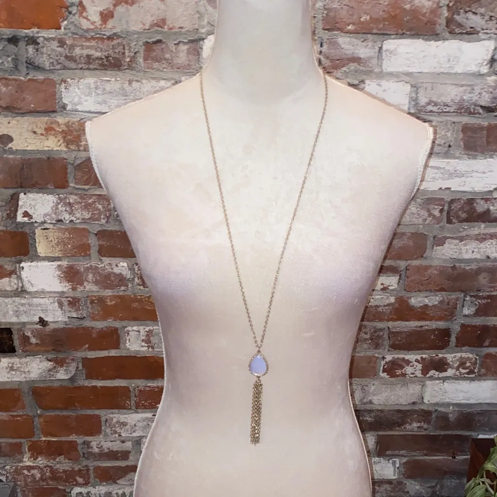 Elegant Gold and Faux Opal Long Necklace Pendant Necklace - Image 2