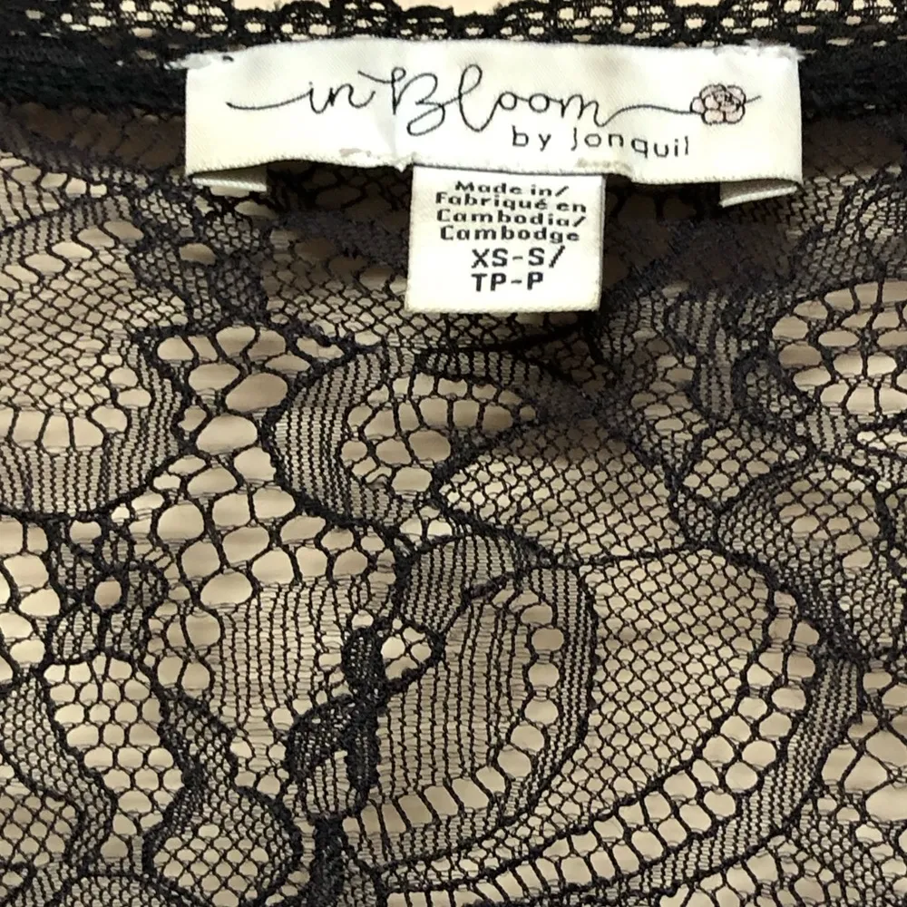 Vintage In Bloom by Jonquil Chic Black Lace Robe Size undefined - Image 6