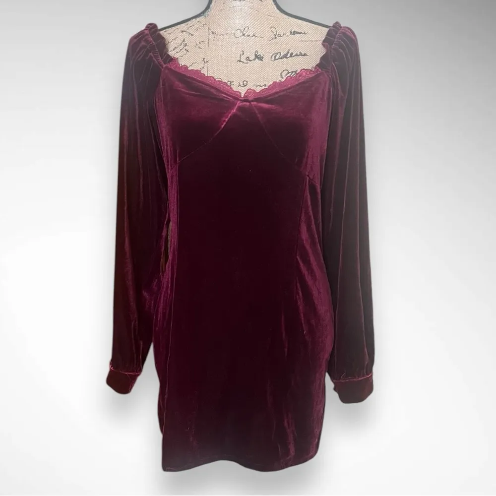 ROMANTIC HUT Women's Burgundy Velvet Long Sleeve Body Con Dress Medium‎ | EUC - Image 4