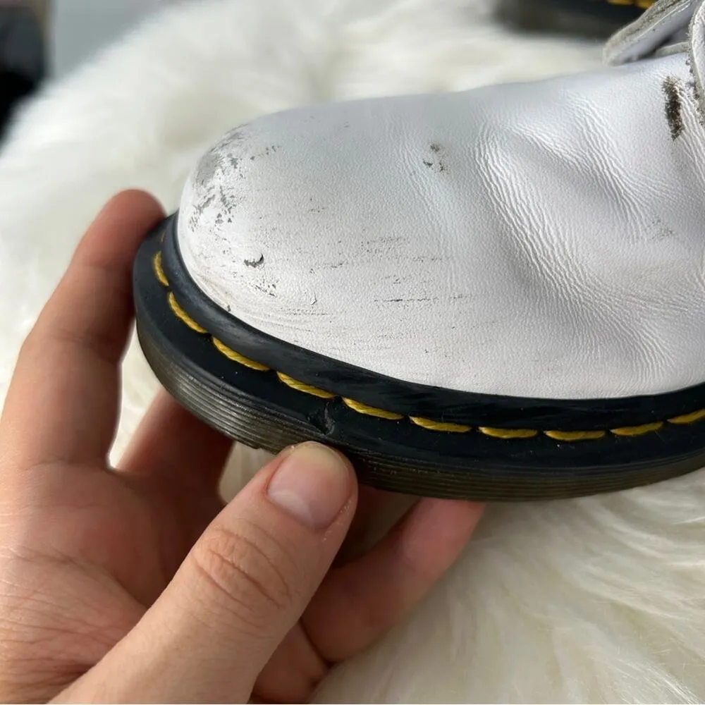 DR MARTENS 1460 White Smooth Leather Lace Up Boots Size 8 Grunge Punk Goth Alt - Image 8