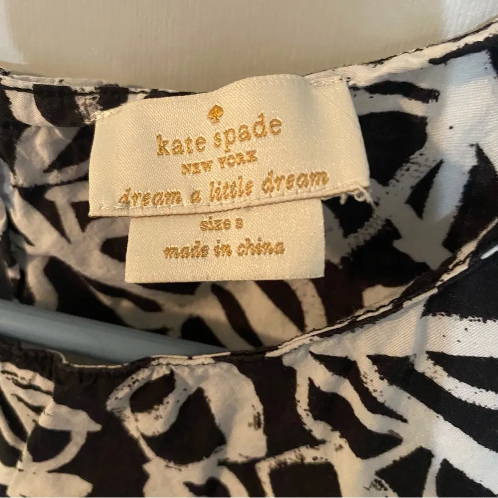 KATE SPADE Sunglasses Prints Top and Skorts Set - Image 2