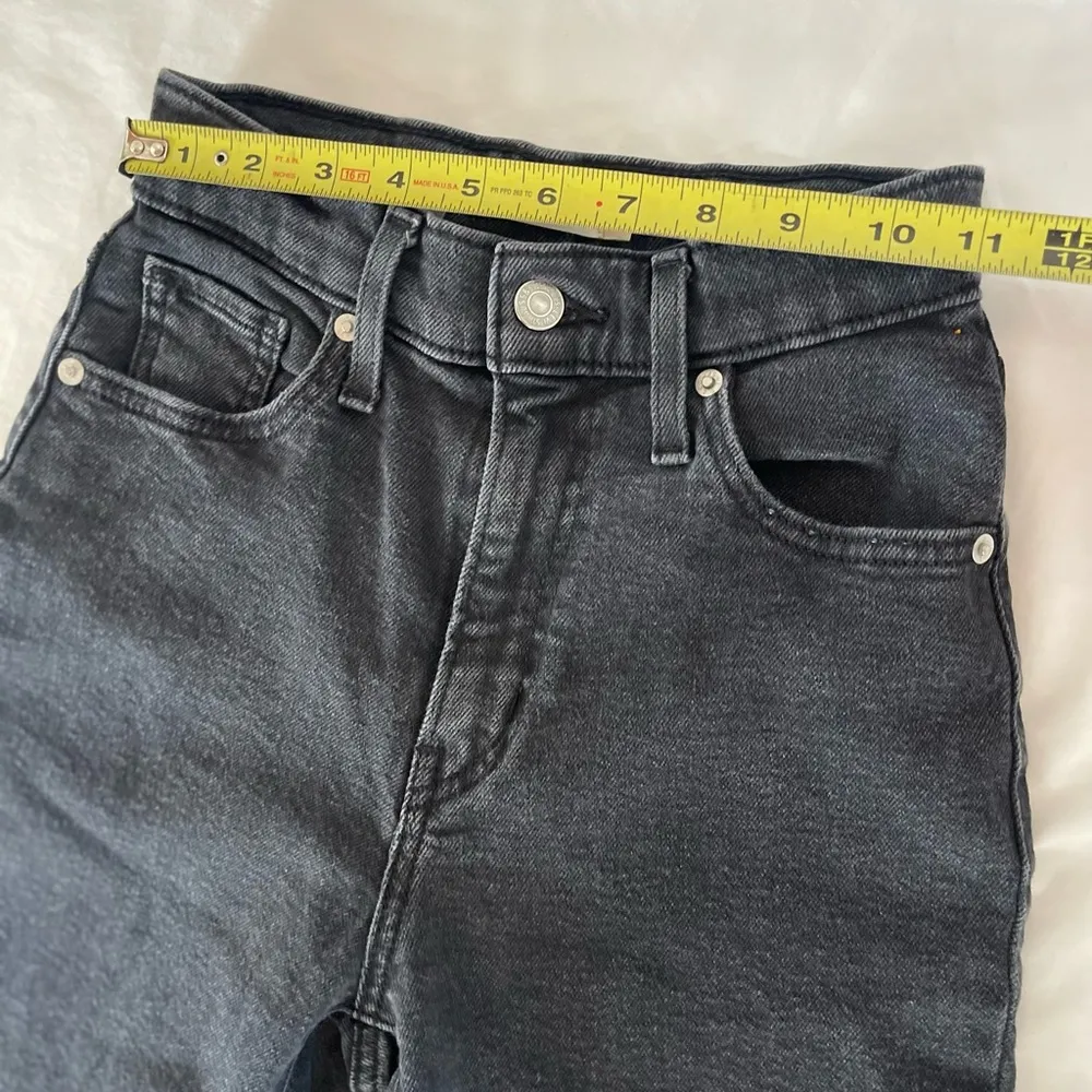 Levis High Waisted Mom Jeans Black Washed Distressed Women's Size 24 - Image 6