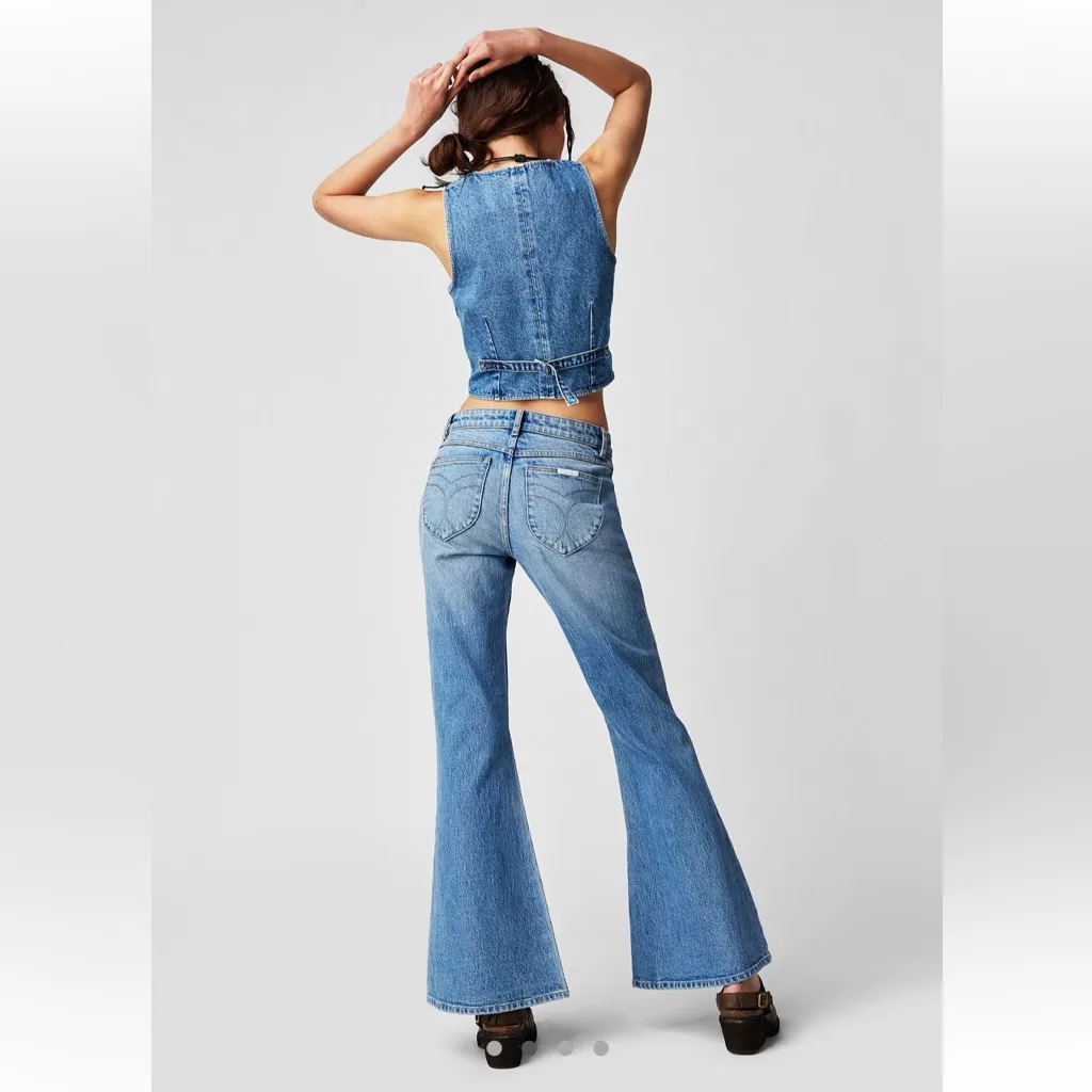 ROLLA'S Light Blue Flare Jeans and Vest Set Size 25 - Image 2