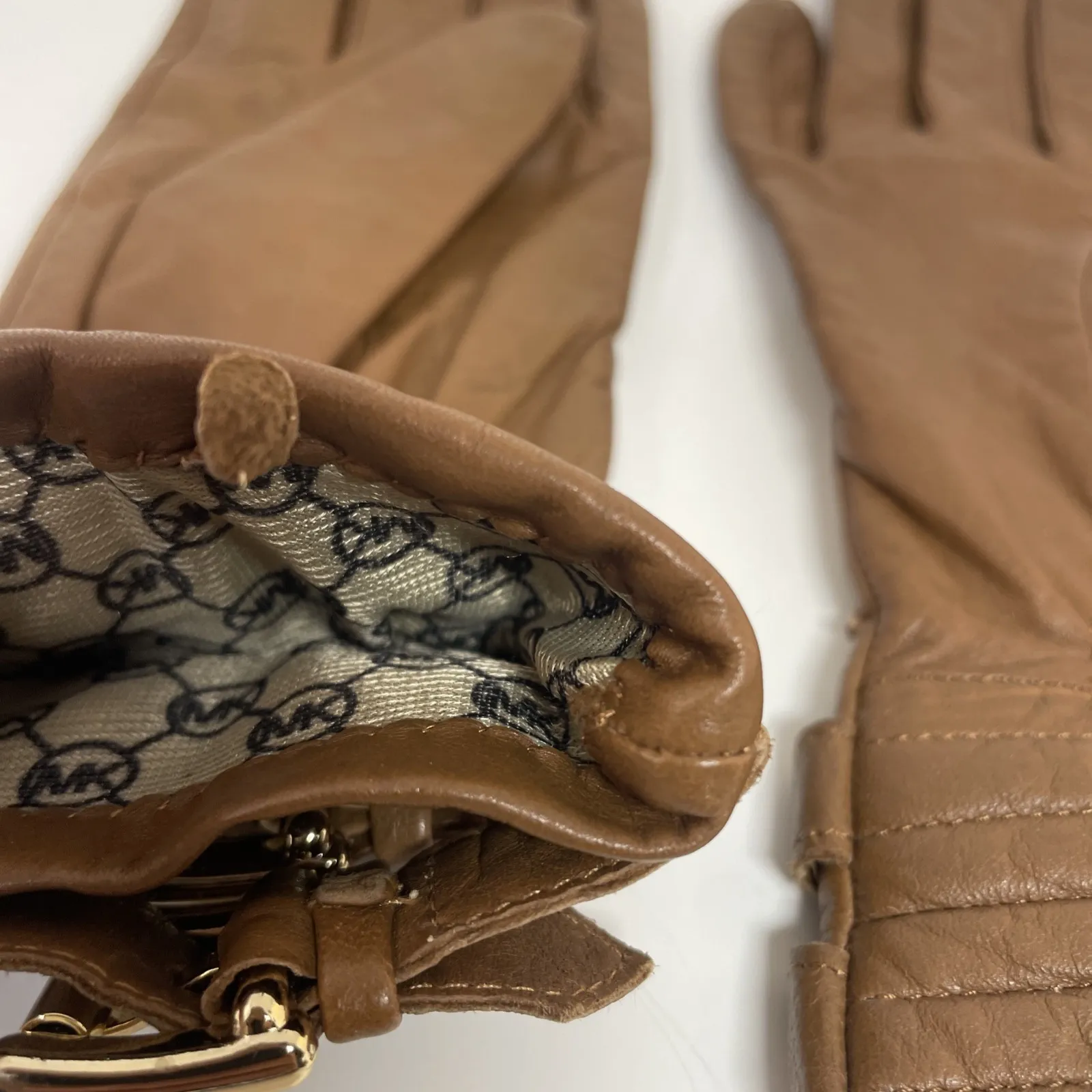 MICHAEL KORS Leather Gloves Buckle Detail Logo Lined Tan Womens Size S - Image 4