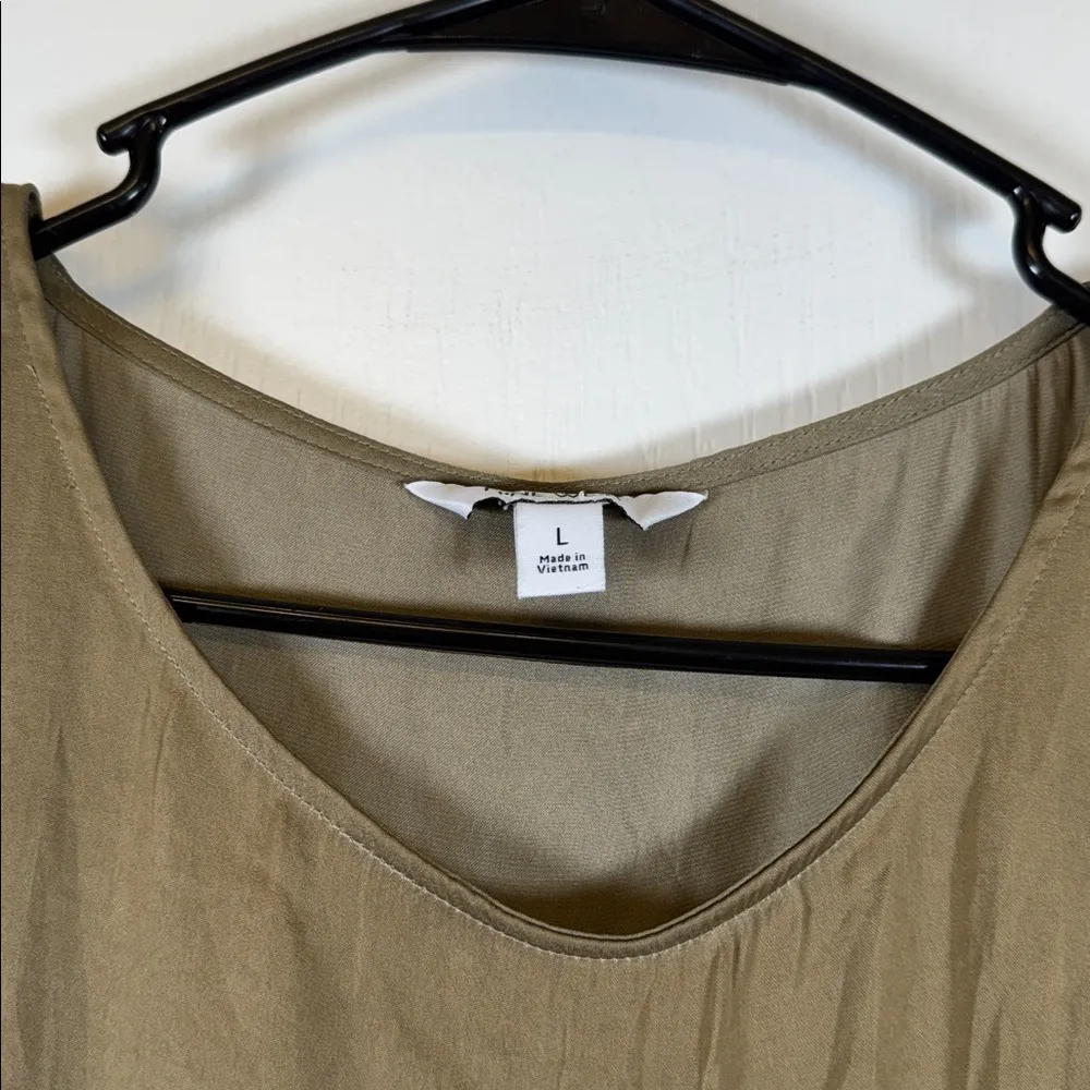 Nine West Olive Boxy Blouse Cuffed Sleeves Size Large GUC #5810 - Image 3