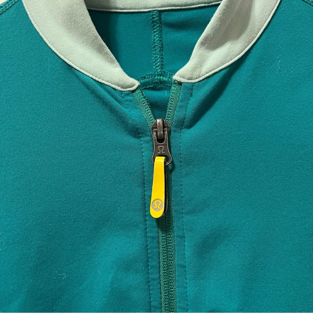 Lululemon Teal Zip Up Jacket - Image 4