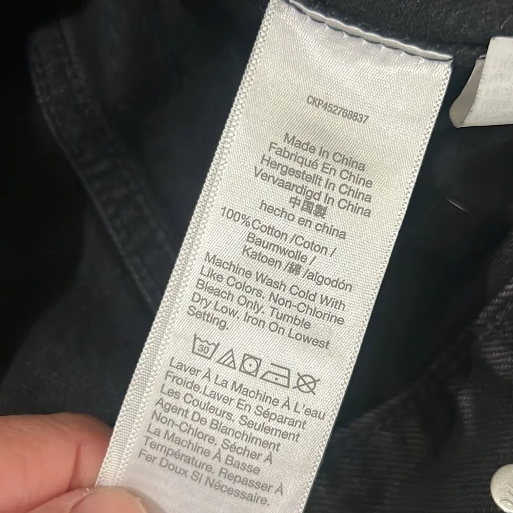 Madewell Women's Size Small Black Wash Classic Button Front Denim Jacket - Image 9