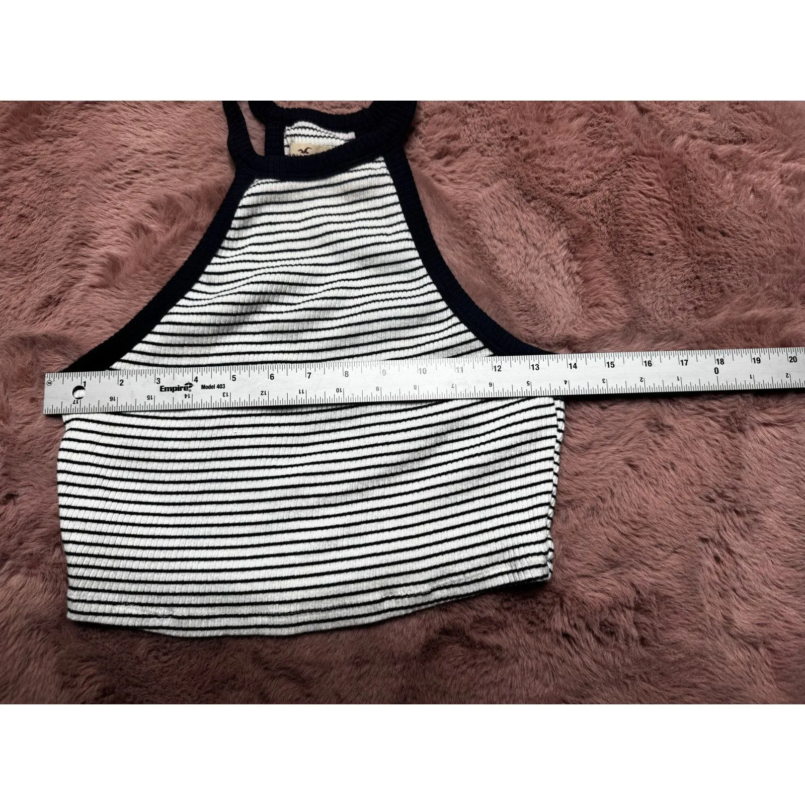 Hollister Women’s Medium Cropped Tank Top Black/White Striped Halter Knit 2000s - Image 3