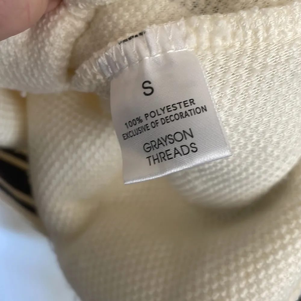 White Sherpa fleece Grayson threads size small - Image 10