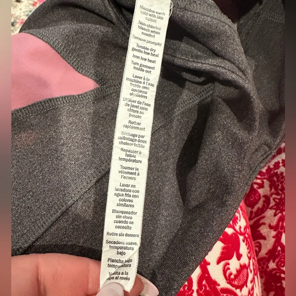 Alo Yoga Gray Pink Curvature Capri COLORBLOCK leggings sculpted mesh panels S - Image 11