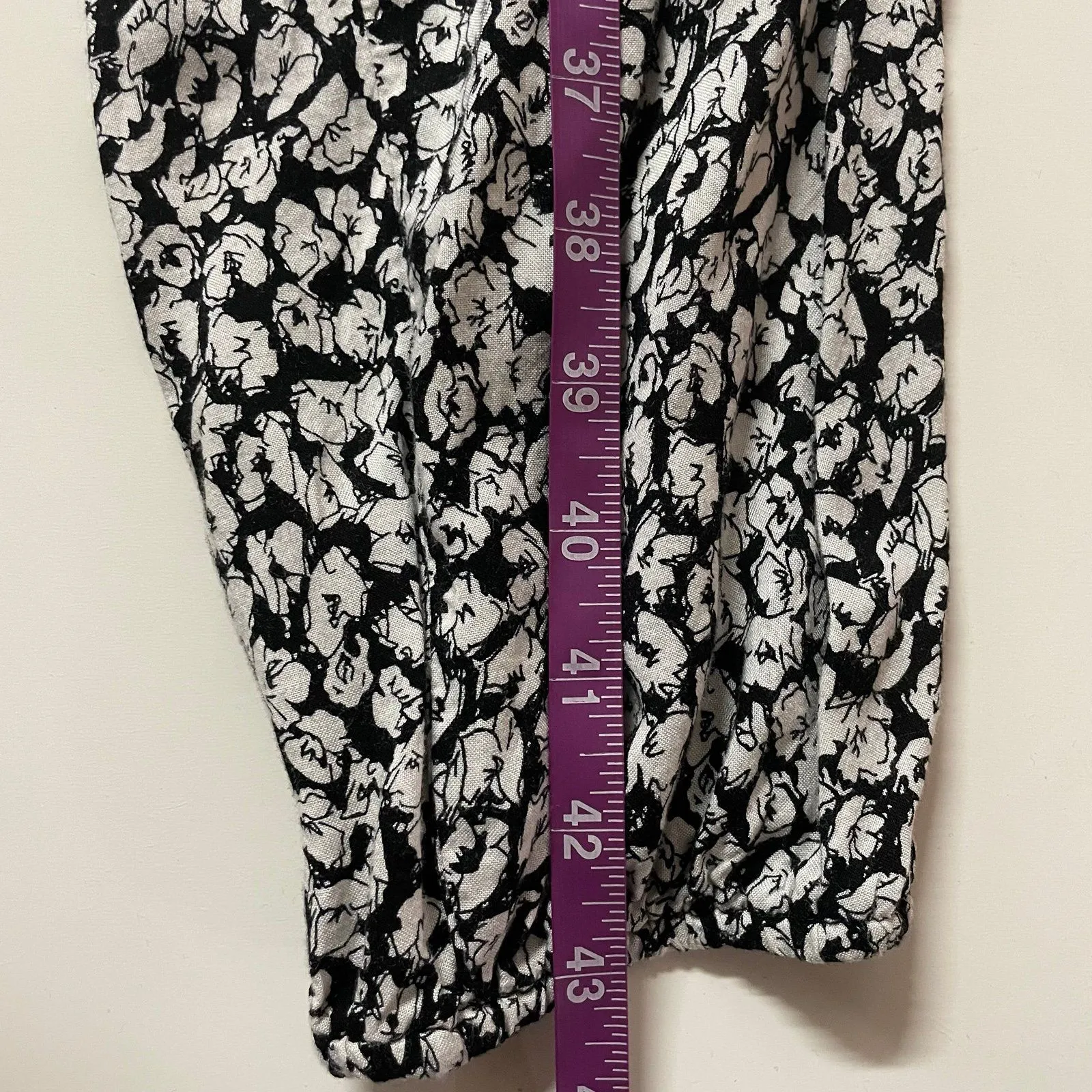 Forever 21 Black & Cream Floral Print Strapless Jumpsuit Size M GUC - Image 8