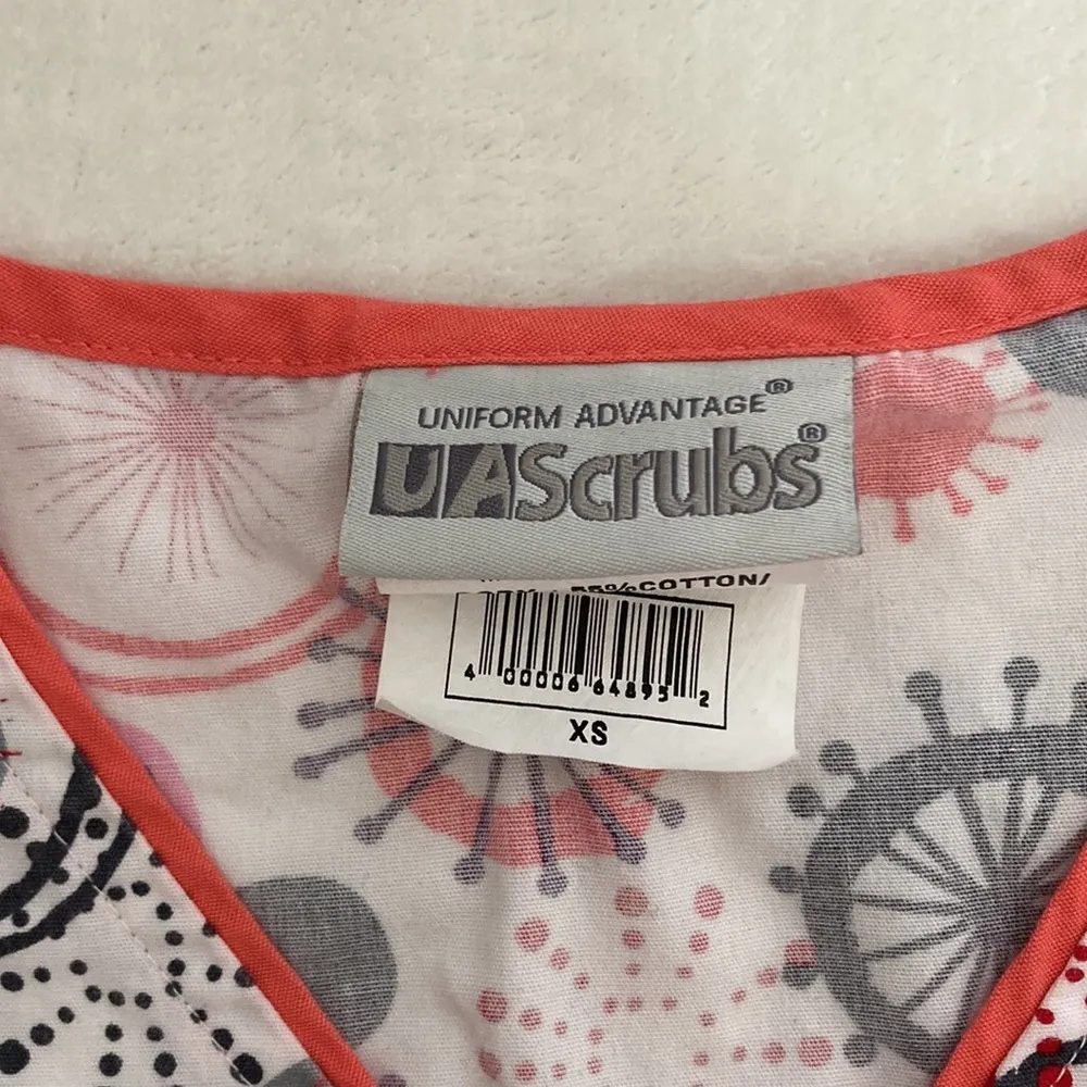 Uniform Advantage Women’s Scrub Top Size XS - Image 6