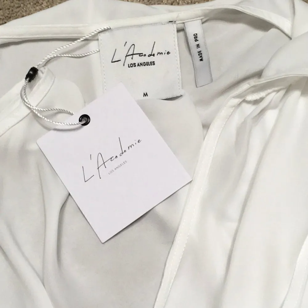 L’ Academie white drape top. NWT Size M - Image 8