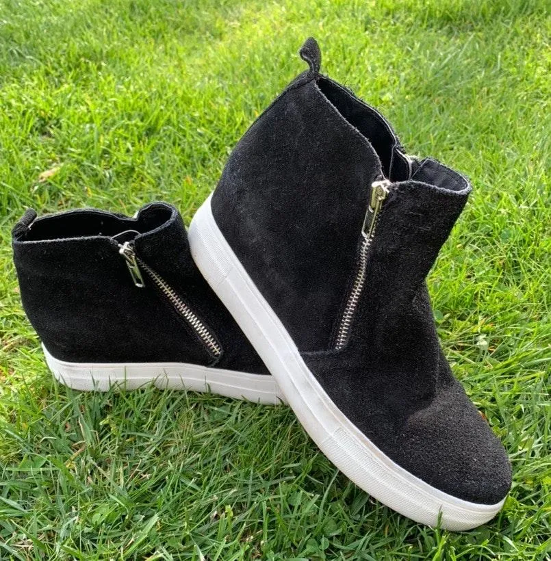 Steve Madden Suede Ankle Black Booties - Image 3