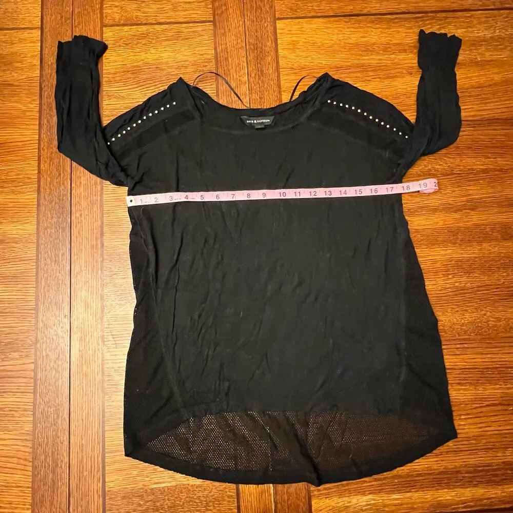 Rock & Republic Long Sleeve Black Shoulder Studded Mesh Blouse Size Medium - Image 5