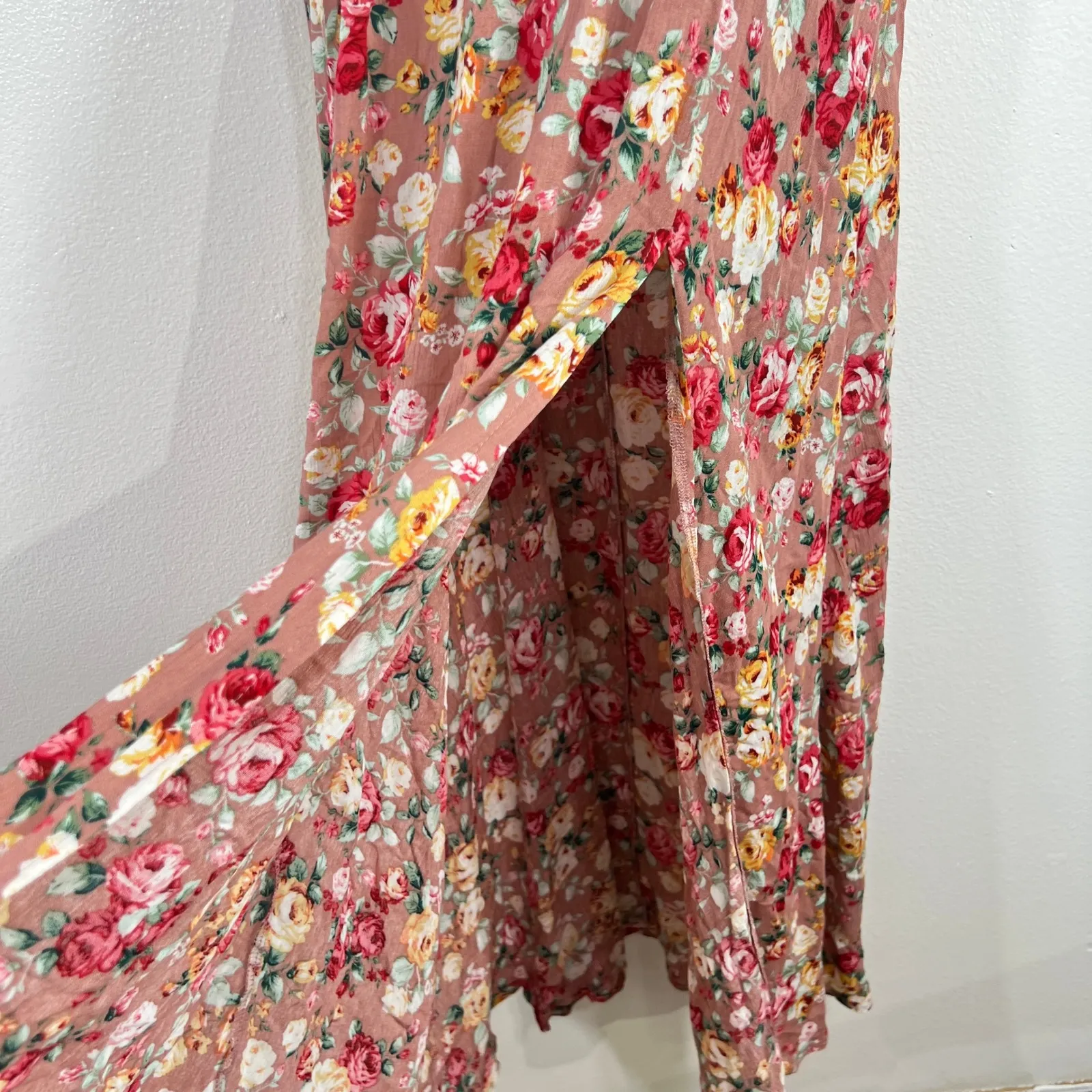 Lulus Floral Maxi Dress‎ Slit V Neck Sleeveless Pink Red Roses Summer Size Large - Image 13