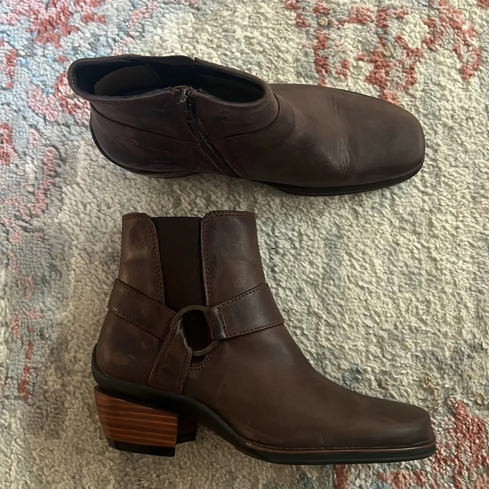 Wolky Leather Square Toe Ankle Boots 37 Women’s Brown Booties Buckle Comfort Size 6 - Image 4