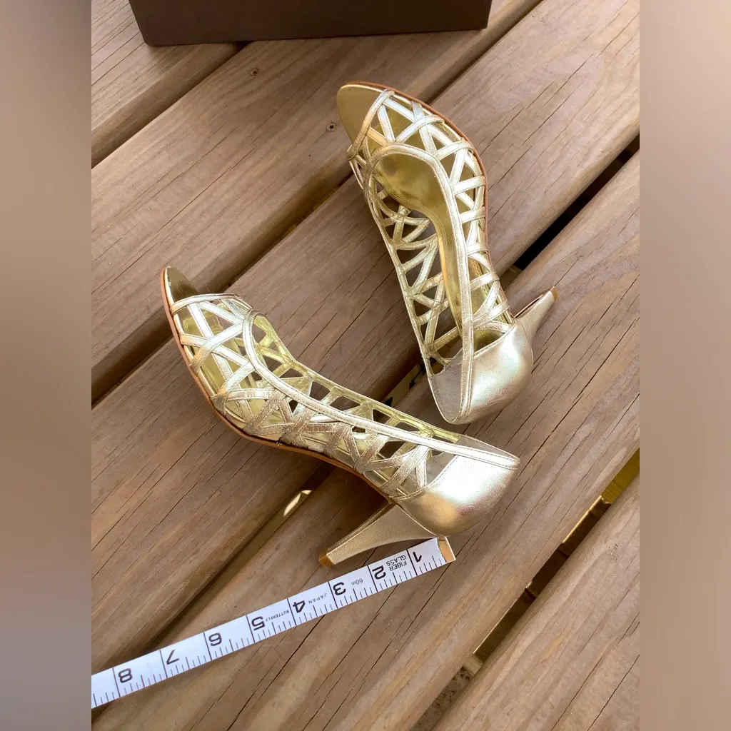 Dressy mid heel pumps 🔥🔥 - Image 4